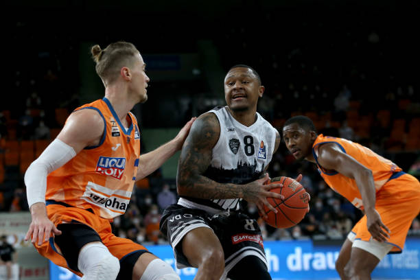 使面对小组 使面对小组